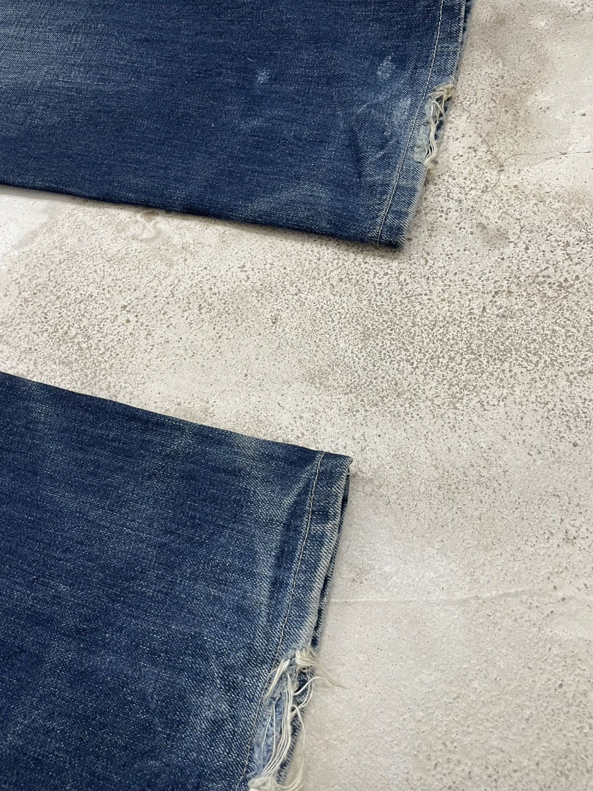 Japanese Brand × Uniqlo Indigo Mudwash Uniqlo Japan Minor Distressed Size US 34 / EU 50 - 13 Thumbnail