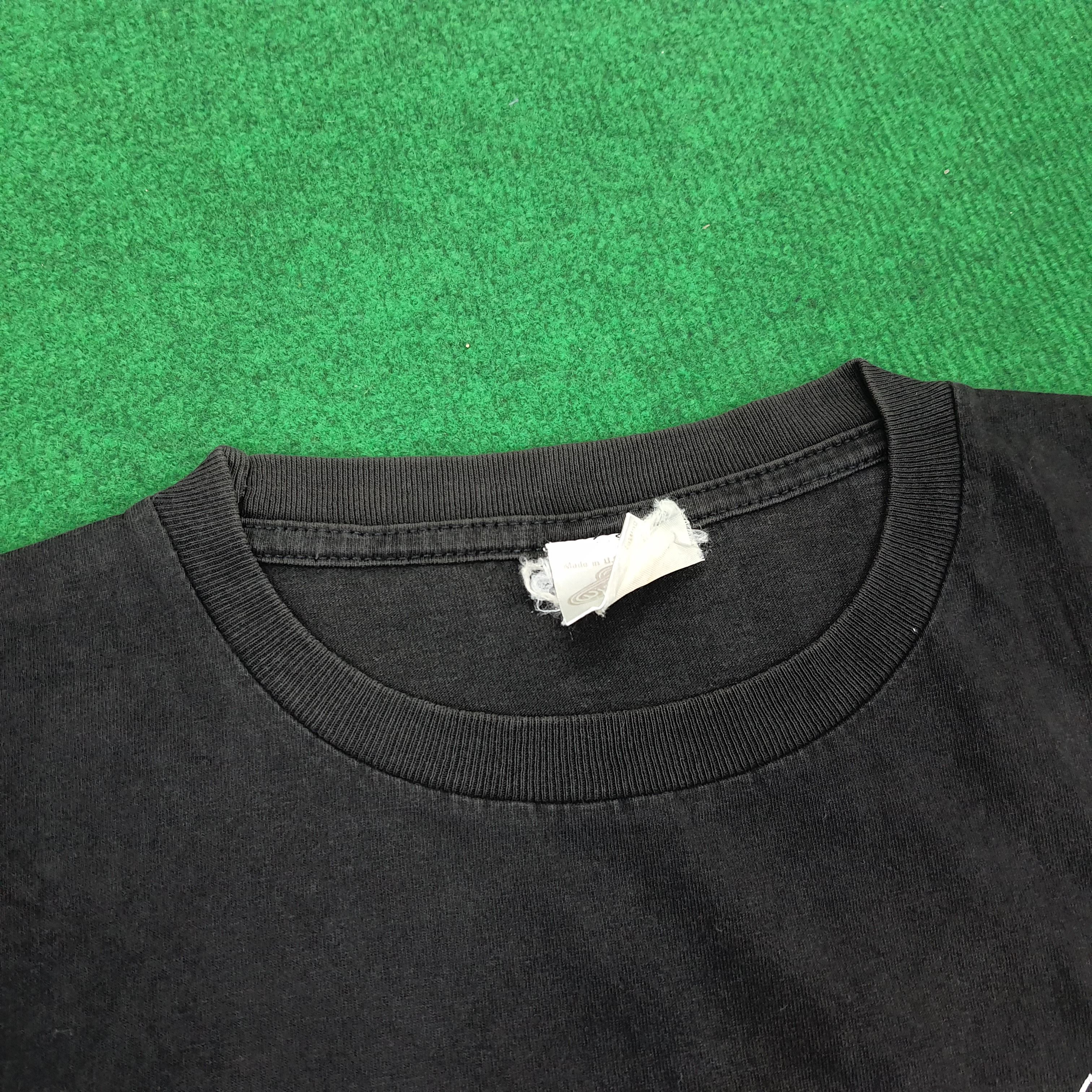AC/DC × Vintage Vintage AC/DC Back in Black Band Tees Size US L / EU 52-54 / 3 - 4 Thumbnail