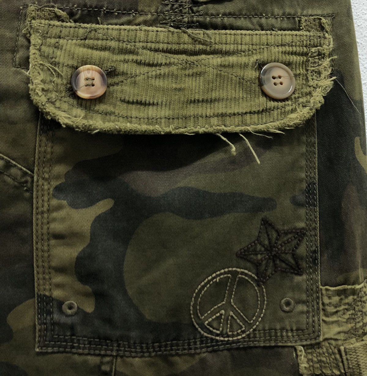 Japanese Brand Vintage Saves Stars Military Cargo Pants Size US 31 - 14 Thumbnail