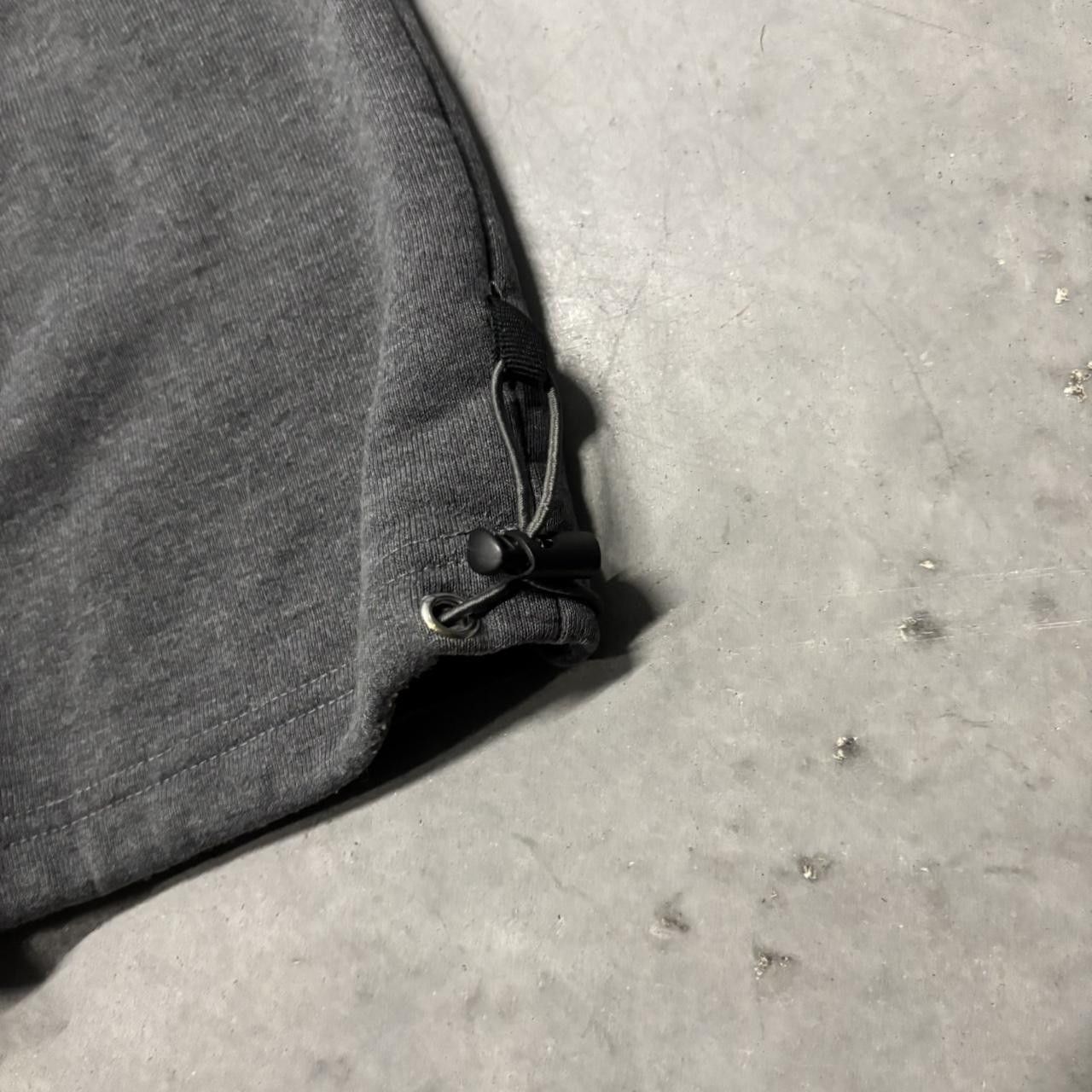 Japanese Brand × Vintage Crazy Vintage Y2K/2000s Dark Grey Streetwear Essential Cargo Sweatpants! Size US 34 / EU 50 - 6 Thumbnail