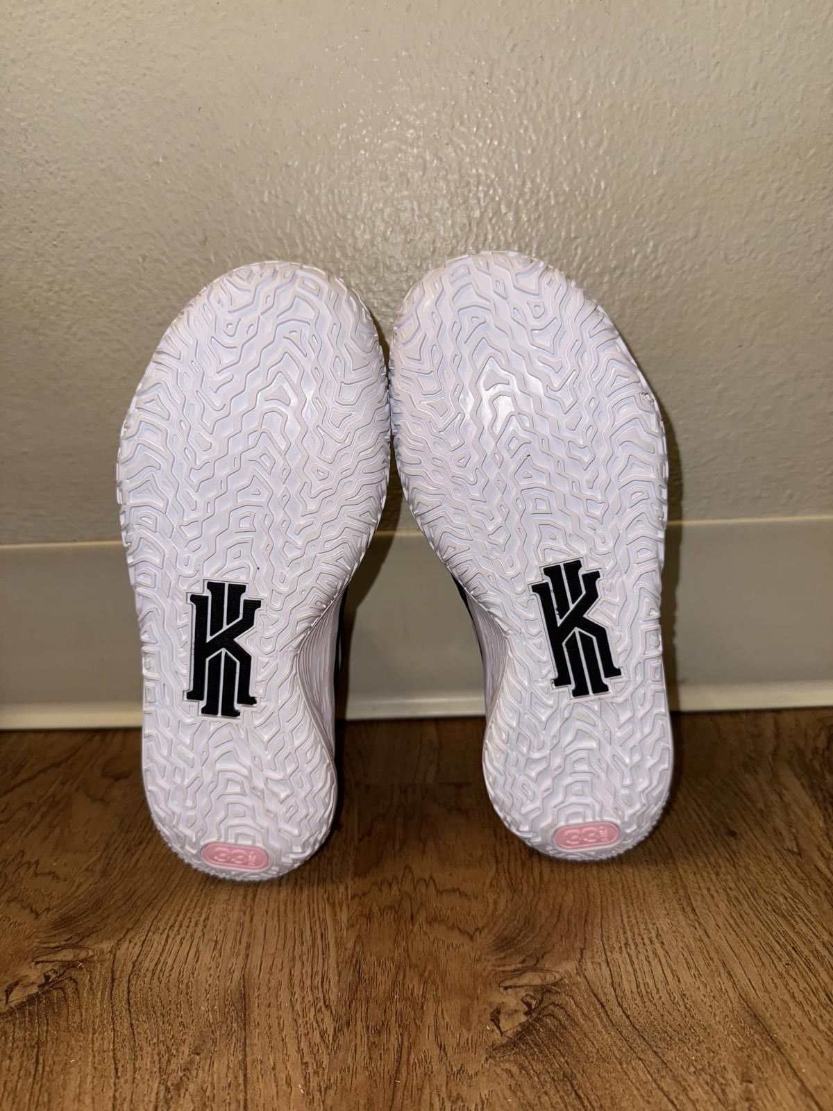 Nike Nike Kyrie 7 Ripple Effect (PS) Size US 5 / EU 37 - 7 Thumbnail