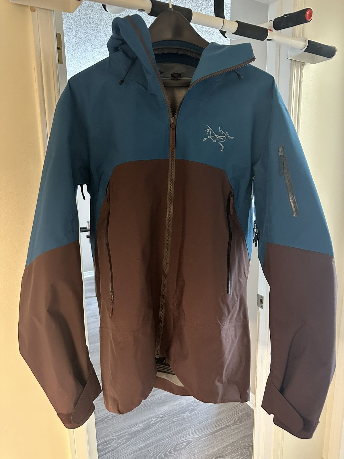 Arc'teryx Rush Jacket - Magician (M) Brand new ultra rare Size US M / EU 48-50 / 2 - 1 Thumbnail