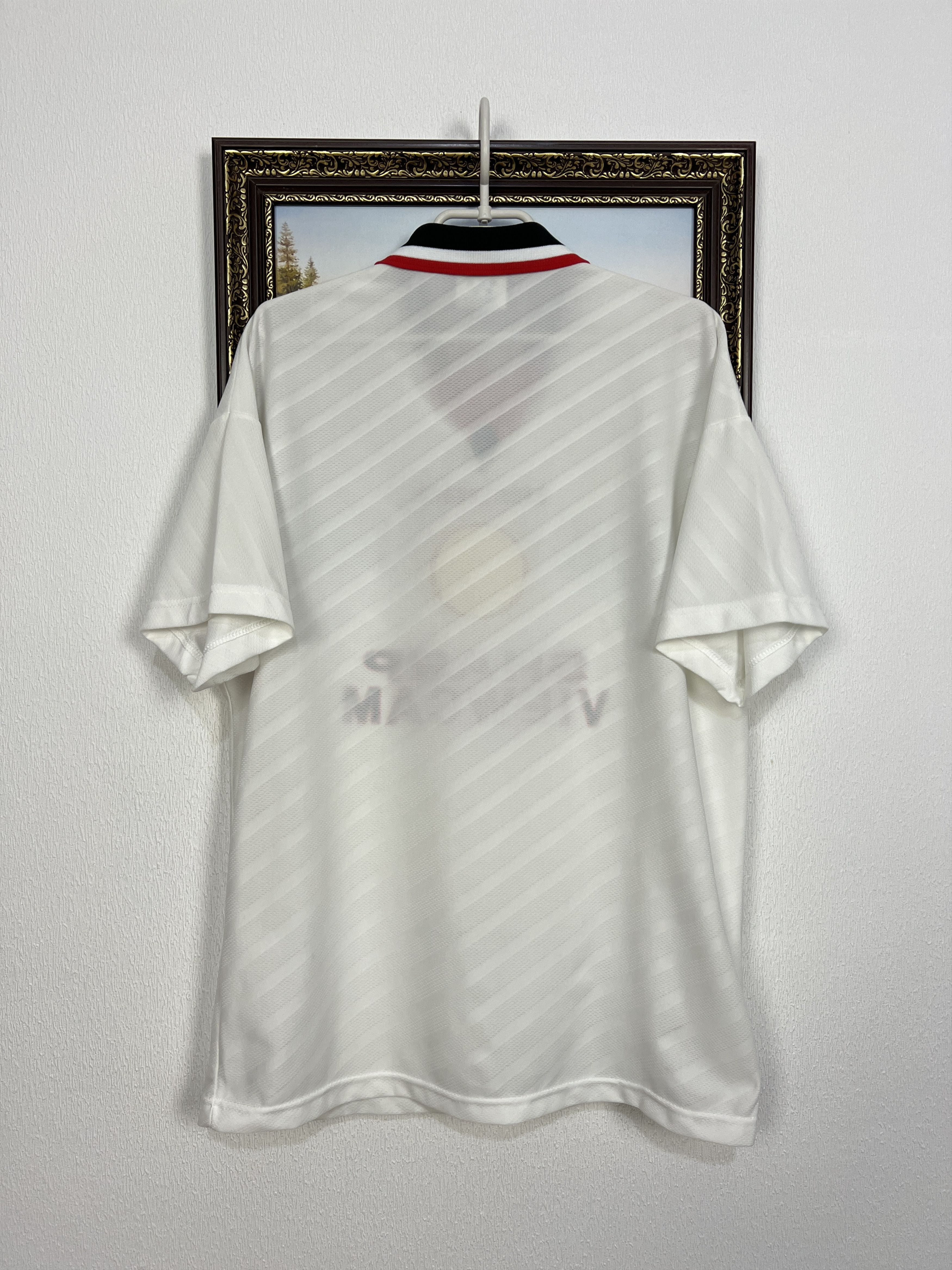 Umbro Manchester United Away football shirt Soccer Jersey Trikot Size US L / EU 52-54 / 3 - 8 Thumbnail