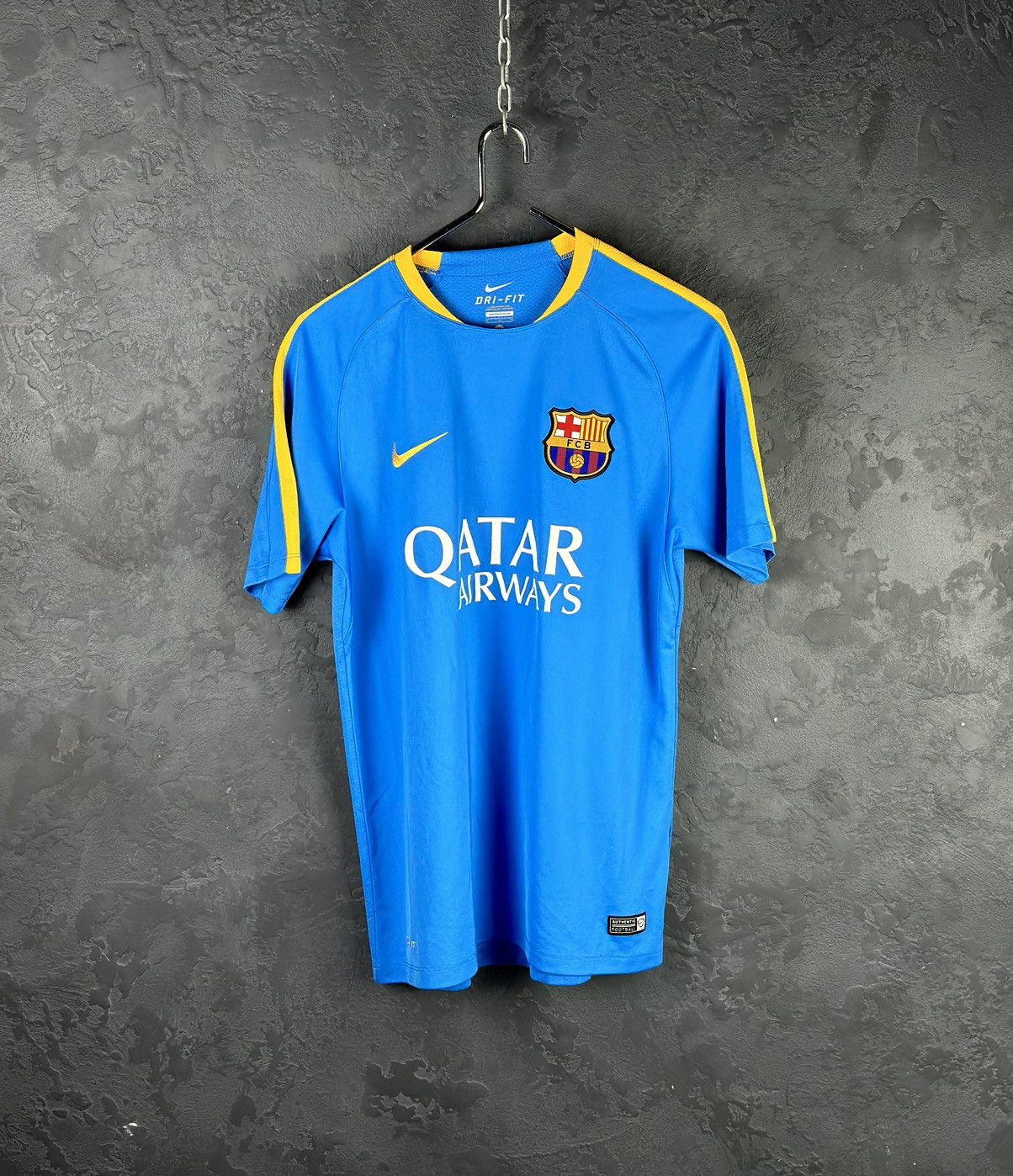 Nike NIKE FC BARCELONA 2015/2016 TRAINING SOCCER FOOTBALL JERSEY Size US M / EU 48-50 / 2 - 1 Thumbnail