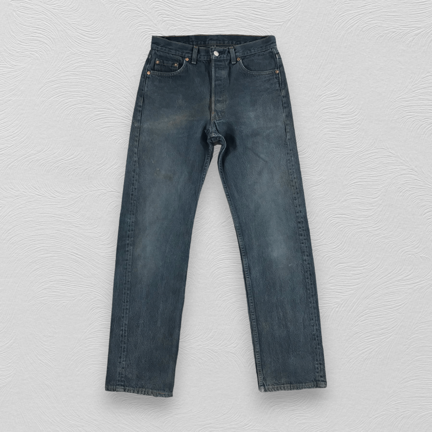 Levi's Vintage Levis 501 Jeans Faded Blue Distressed Denim KJ623 Size US 30 / EU 46 - 1 Thumbnail