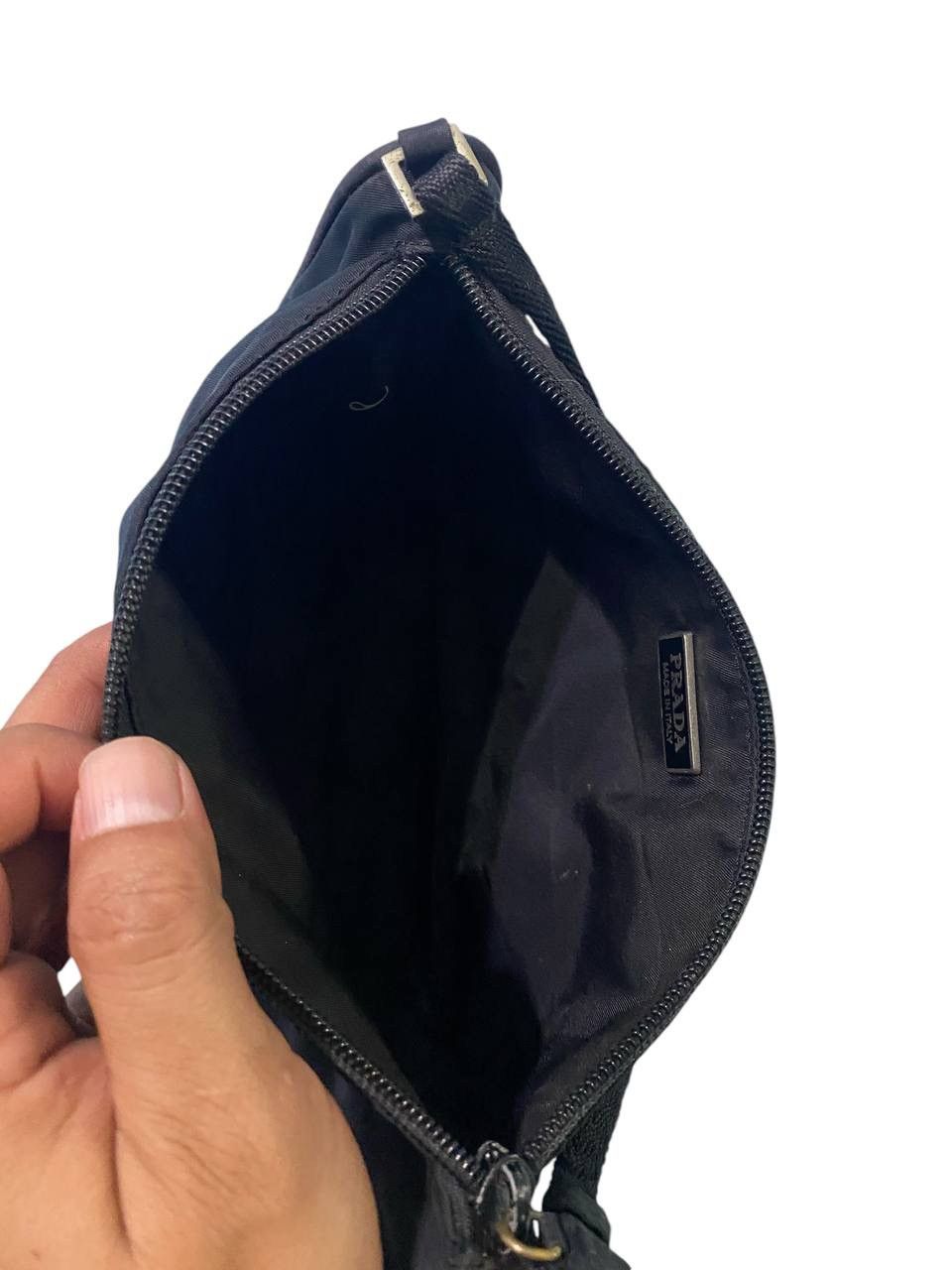 Designer × Vintage Vintage Prada Hand Bag Nice Design Size ONE SIZE - 8 Thumbnail