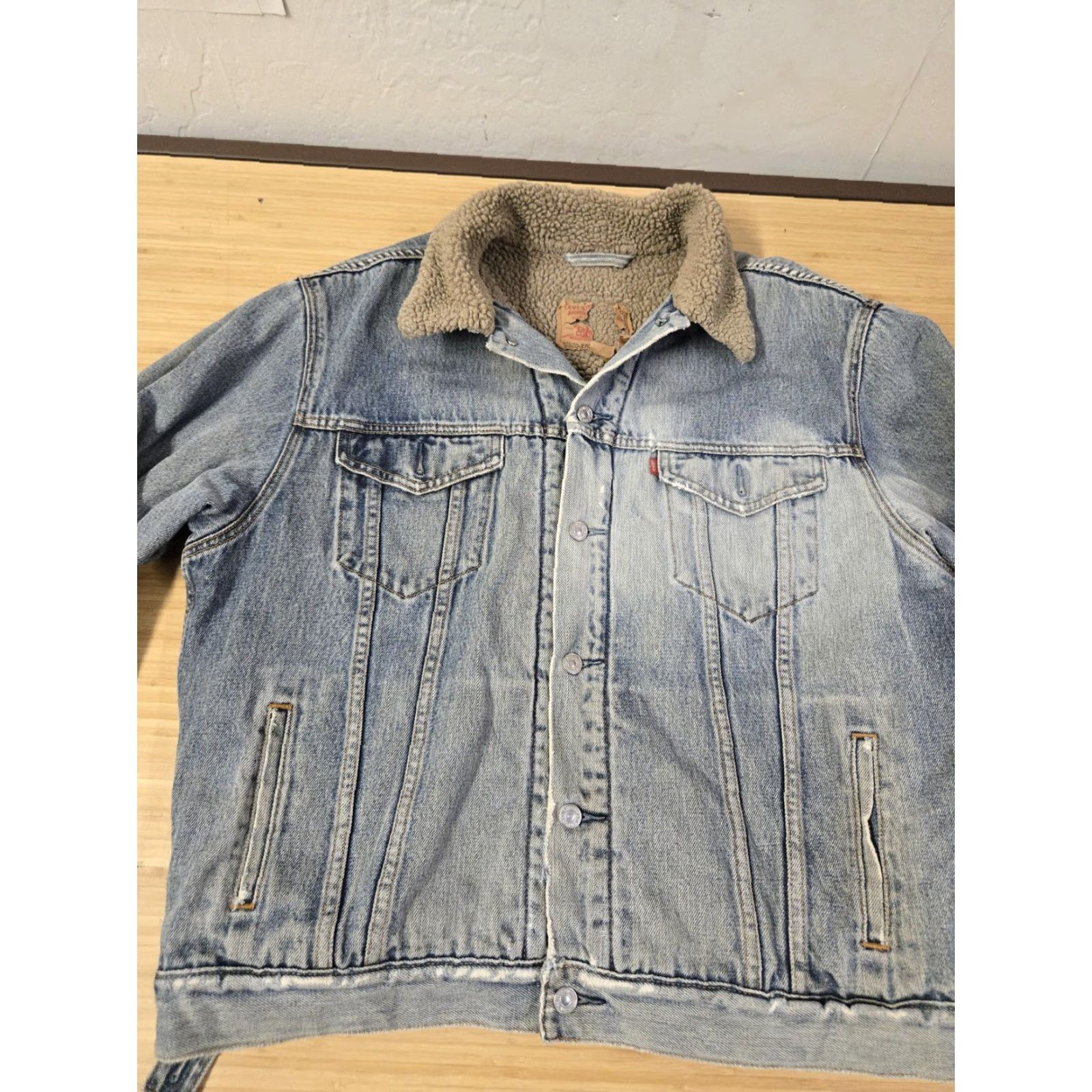 Levi's VINTAGE Levi's Trucker Jacket Mens XL Blue Denim Sherpa Lined Distressed 90s Bomber Style Button Front Fisher? Size US XL / EU 56 / 4 - 3 Thumbnail