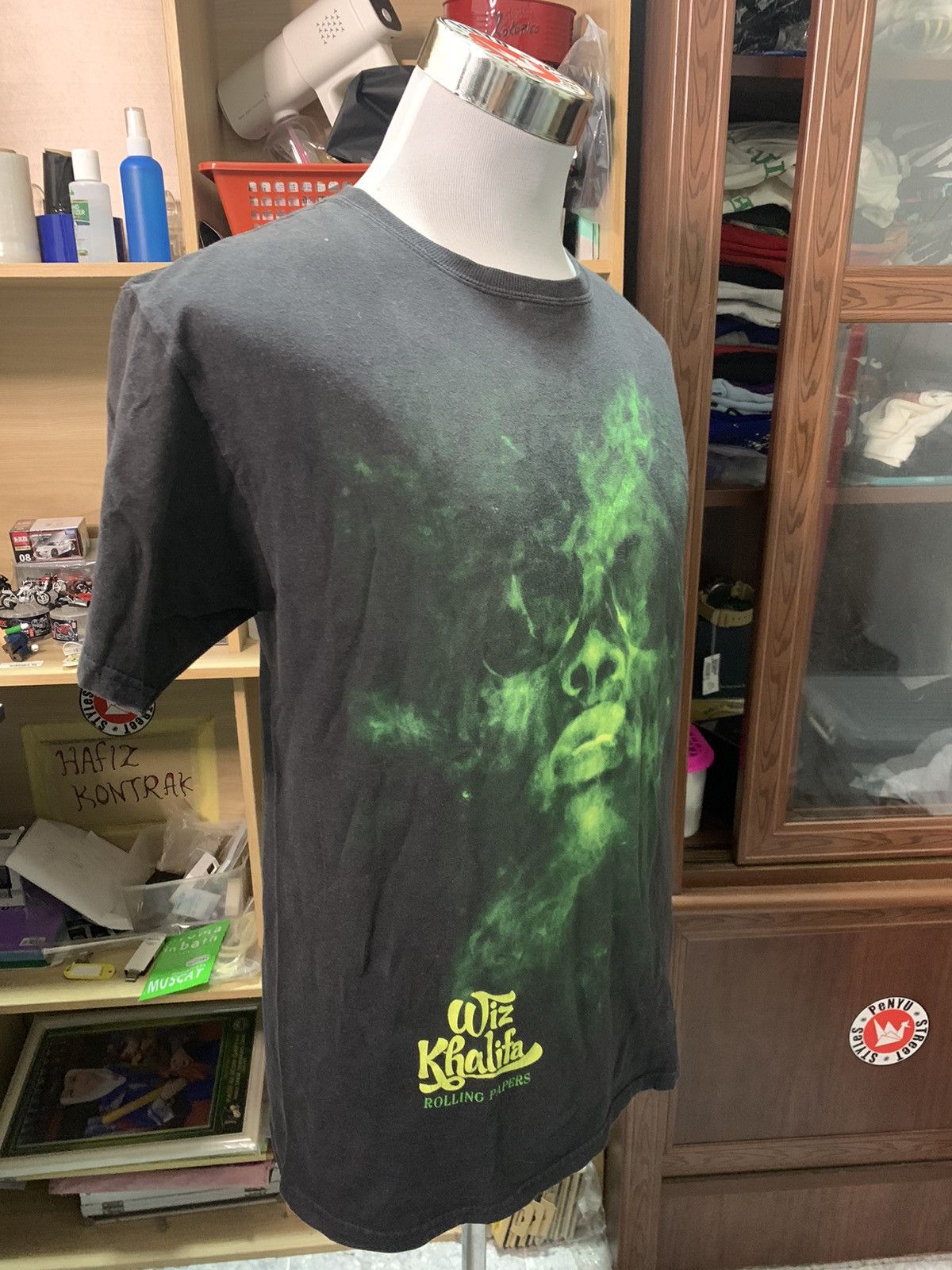 Band Tees wiz Khalifa rolling papers tee Size US M / EU 48-50 / 2 - 5 Thumbnail