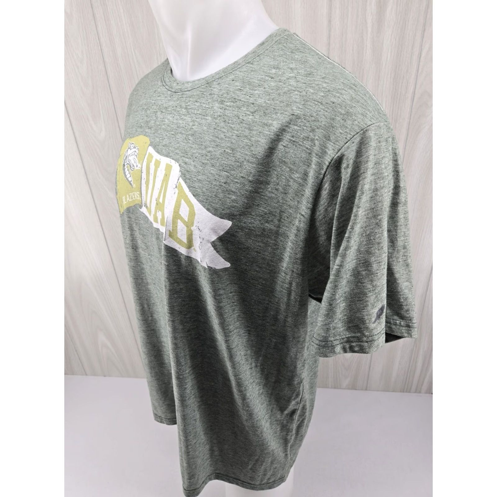 Vintage UAB Blazers T Shirt XL Green League 91 Mens Short Sleeve Size US XL / EU 56 / 4 - 5 Thumbnail