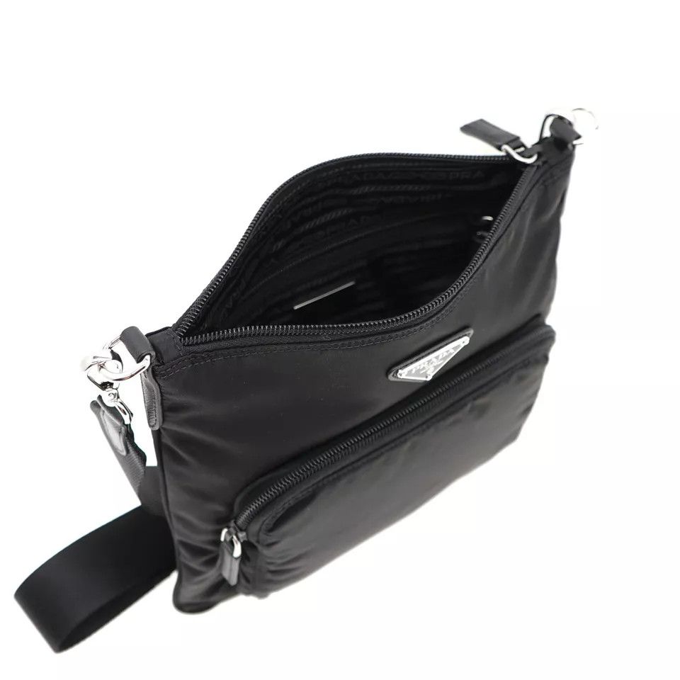 Prada o1srvl11e0624 Size: OS / Shoulder Bag in Black Size ONE SIZE - 5 Thumbnail