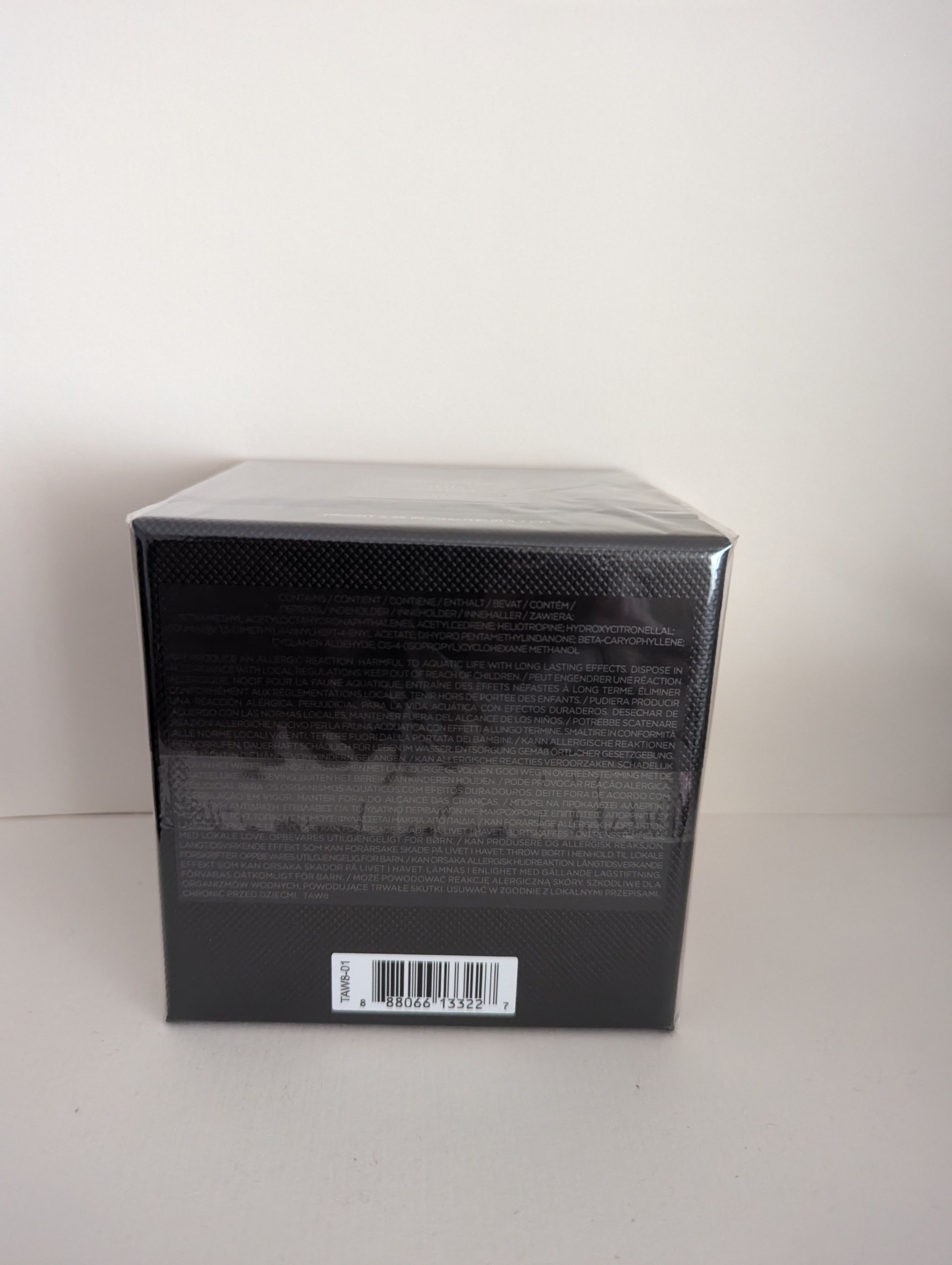 Tom Ford Tom Ford Oud Wood Candle Size ONE SIZE - 1 Thumbnail