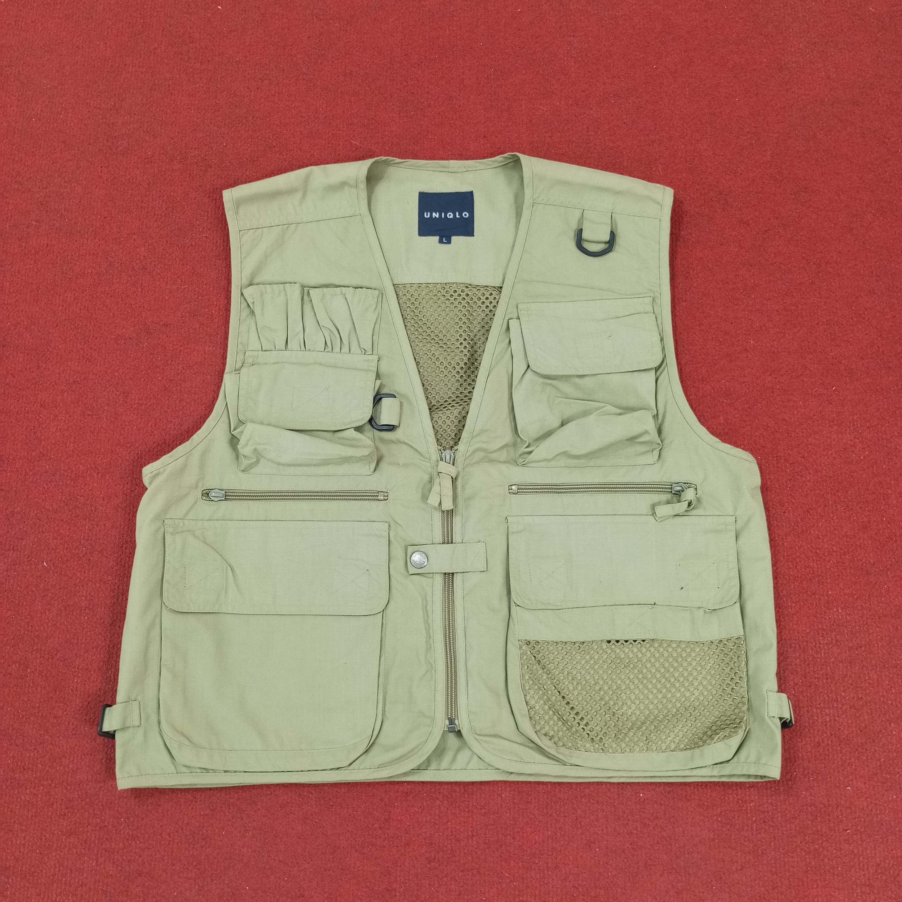 Uniqlo Uniqlo Vest Tactical Pocket Style Custom Skulls Art Size US M / EU 48-50 / 2 - 3 Thumbnail