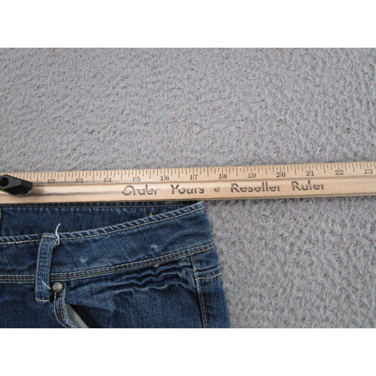Vintage VINTAGE Maurices Jeans Shorts Women's Regular Waist 5-Pocket Denim Blue Size 12 Medium Summer Spring Boys Womens Size 34" / US 12 / IT 48 - 3 Thumbnail