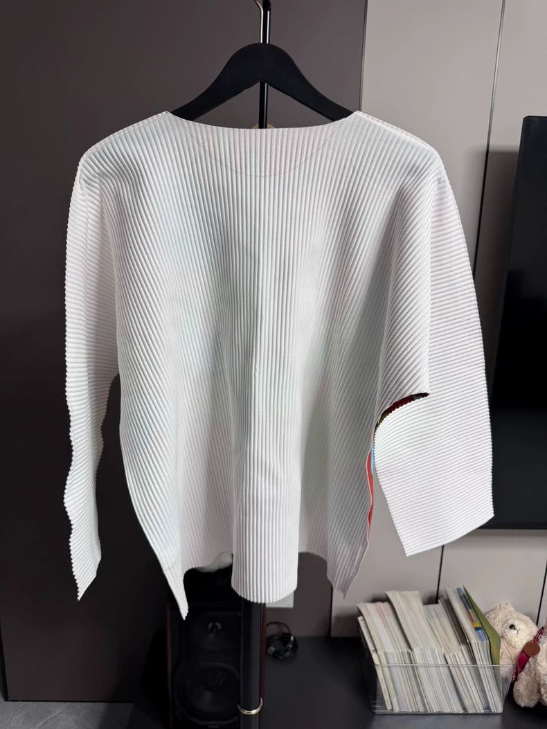 Issey Miyake Issey Miyake size:one size Double-sided differently colore Size S / US 4 / IT 40 - 2 Thumbnail