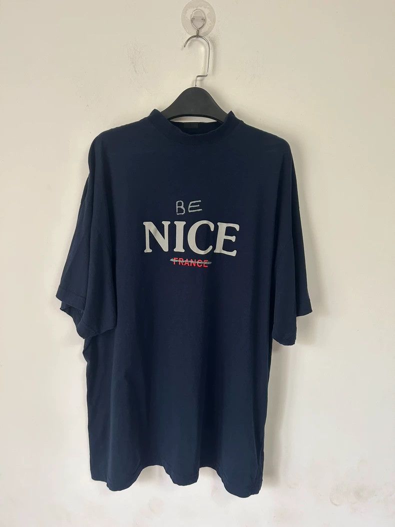 Balenciaga Balenciaga Short sleeve t23fall new be nice old frayed hol Size US S / EU 44-46 / 1 - 1 Thumbnail