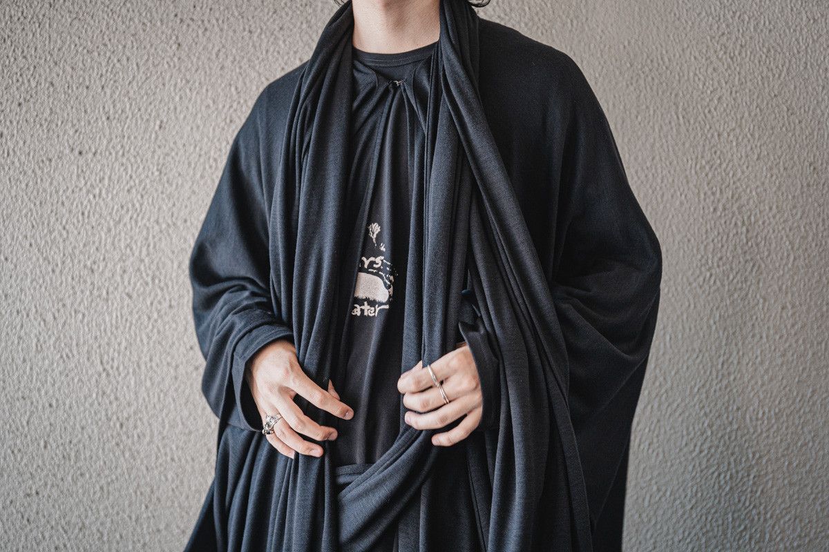 Yohji Yamamoto Yohji Yamamoto Pour Homme - WOOL SMOOTH SLEEVE CLAOK Size US S / EU 44-46 / 1 - 23 Thumbnail