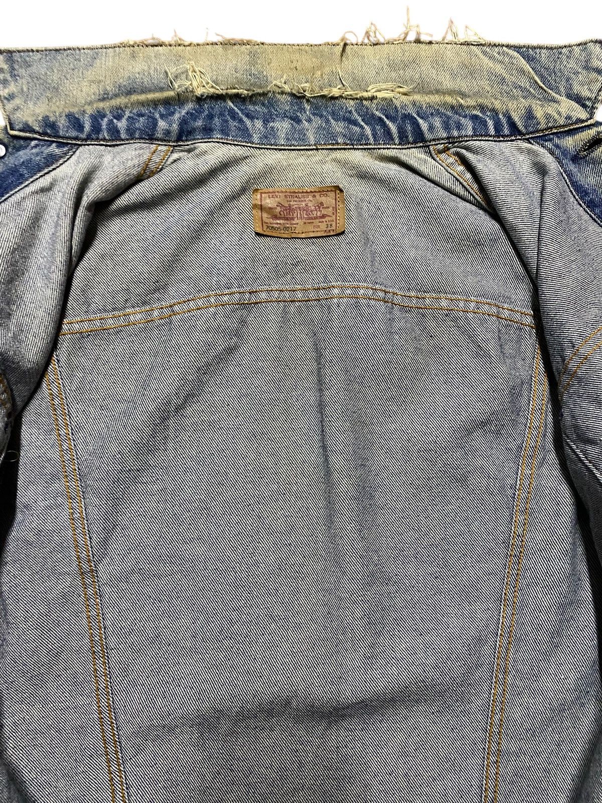 Levi's 1980s Levi's denim jacket in blue, with a distressed look Size US S / EU 44-46 / 1 - 6 Thumbnail