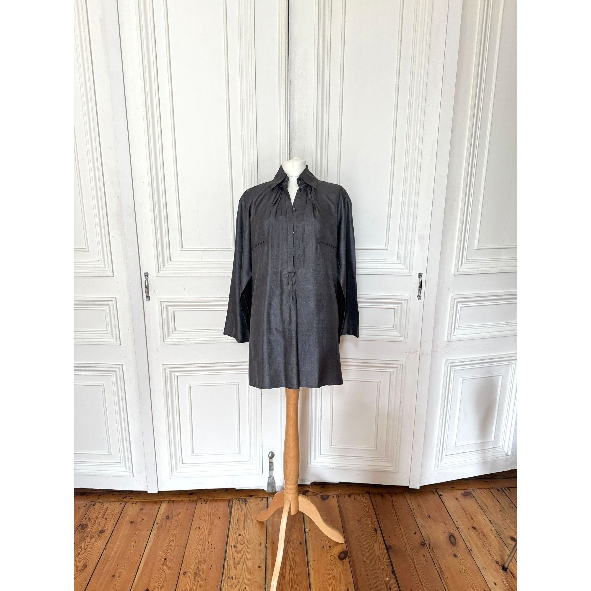 Chanel Grey Pleated Silk Blouse Size XS / US 0-2 / IT 36-38 - 1 Thumbnail