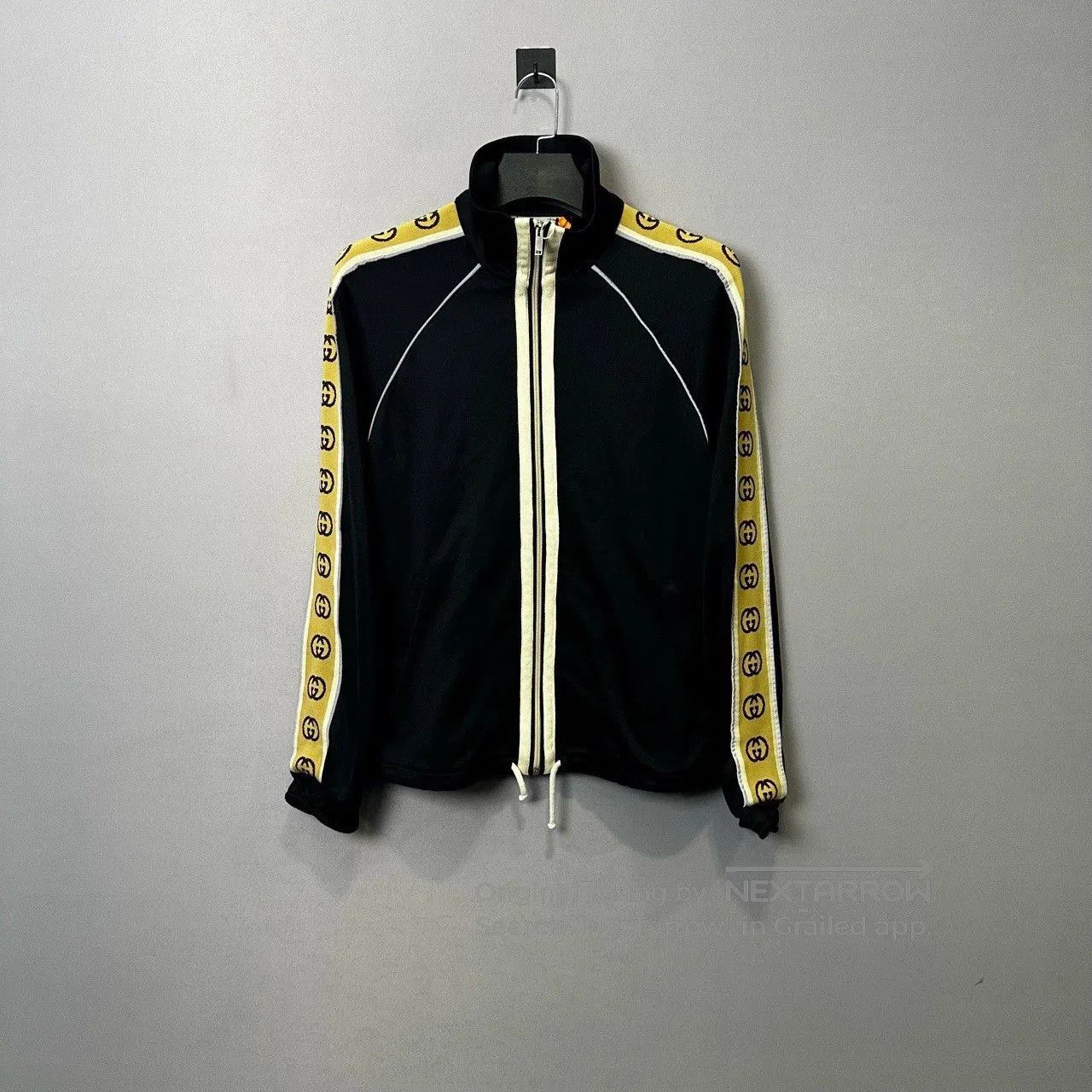 Gucci gucci side logo long sleeve jacket. Size US XS / EU 42 / 0 - 1 Thumbnail