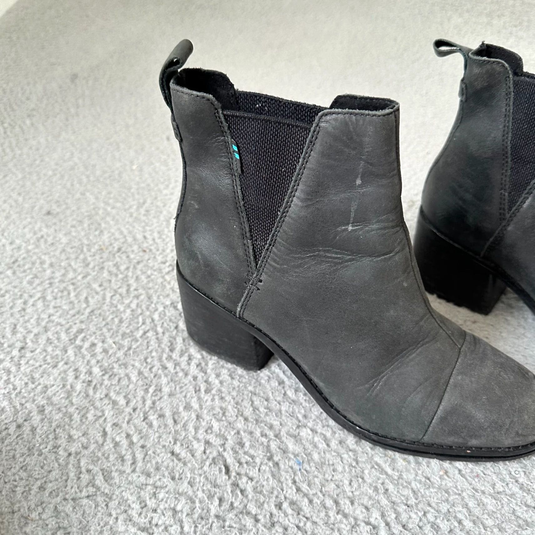 Toms VINTAGE TOMS Boots Womens 6 Black Leather Soft Heels Casual 90s Boots Womens Girls Size US 6 / IT 36 - 2 Thumbnail