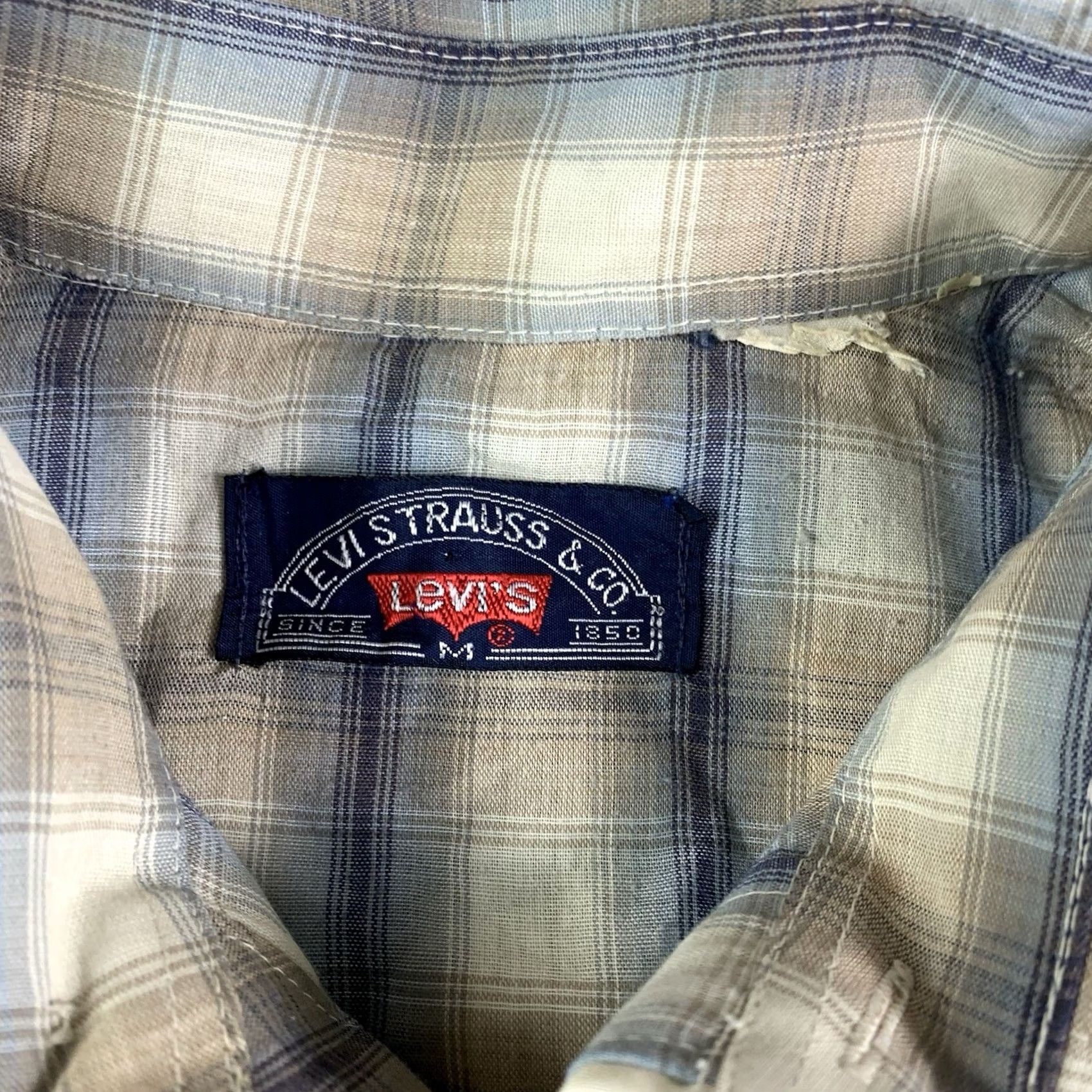 Levi's VINTAGE Levi Strauss Western Shirt Plaid Pearl Snap White Big E Tag Size Med Men Long Sleeve Blue Pattern Saw Tooth Button-Up Regular" Size US M / EU 48-50 / 2 - 2 Thumbnail
