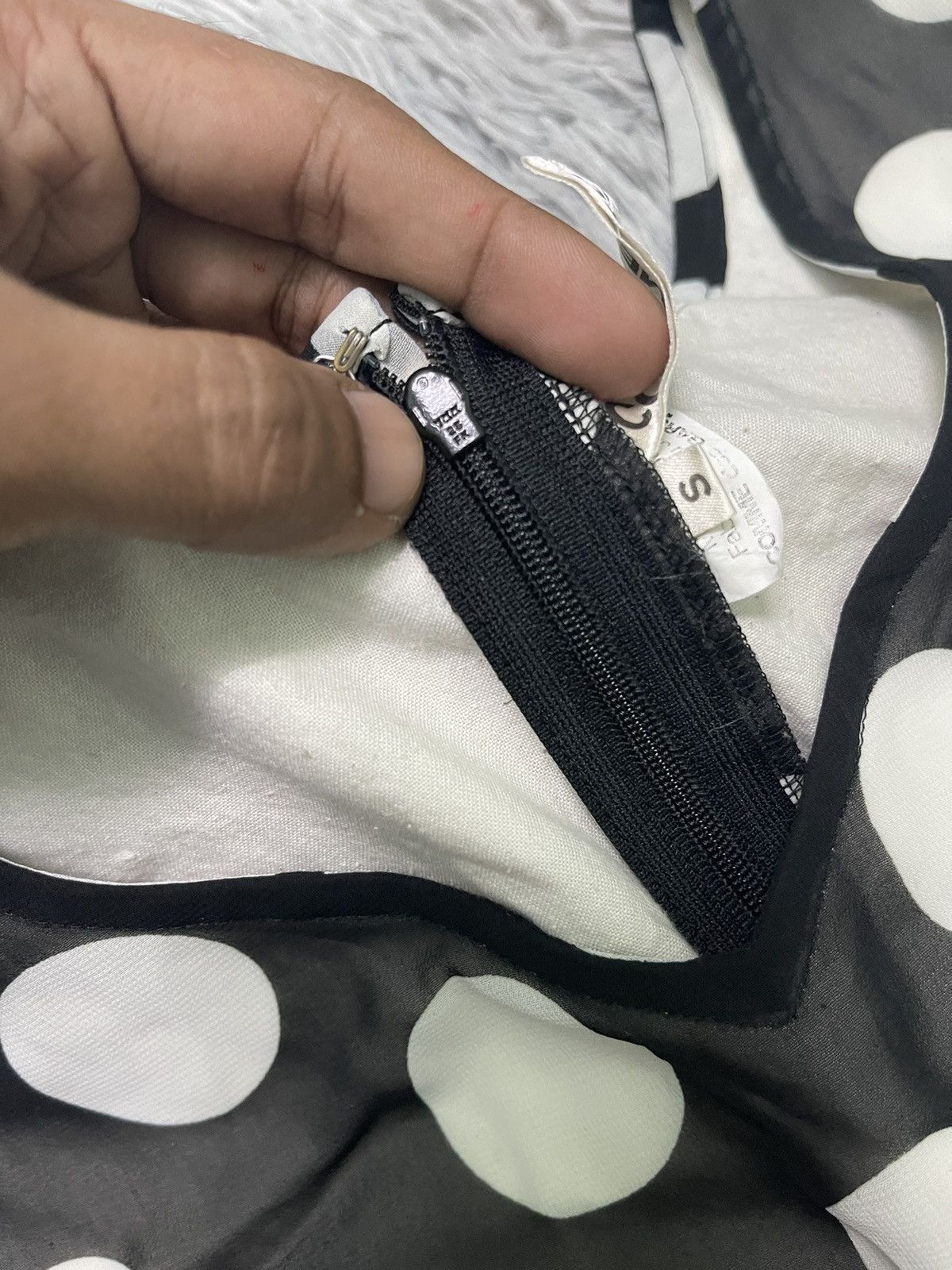 Comme des Garcons SS2010 COMME DES GARCONS GOWN POLKA RARE DISTRESSED DESIGN Size S / US 4 / IT 40 - 14 Thumbnail