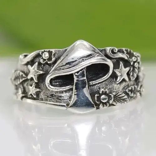 Jewelry Mushroom Ring Size ONE SIZE - 1 Thumbnail
