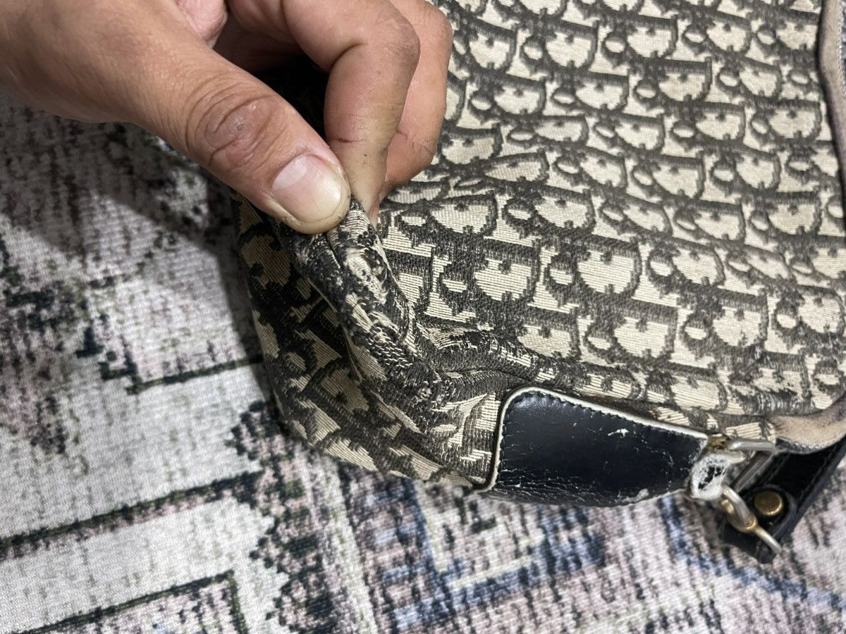 Christian Dior Monsieur × Vintage Vintage 80s Christian Dior Monogram Distressed Sling Bag Size ONE SIZE - 6 Thumbnail