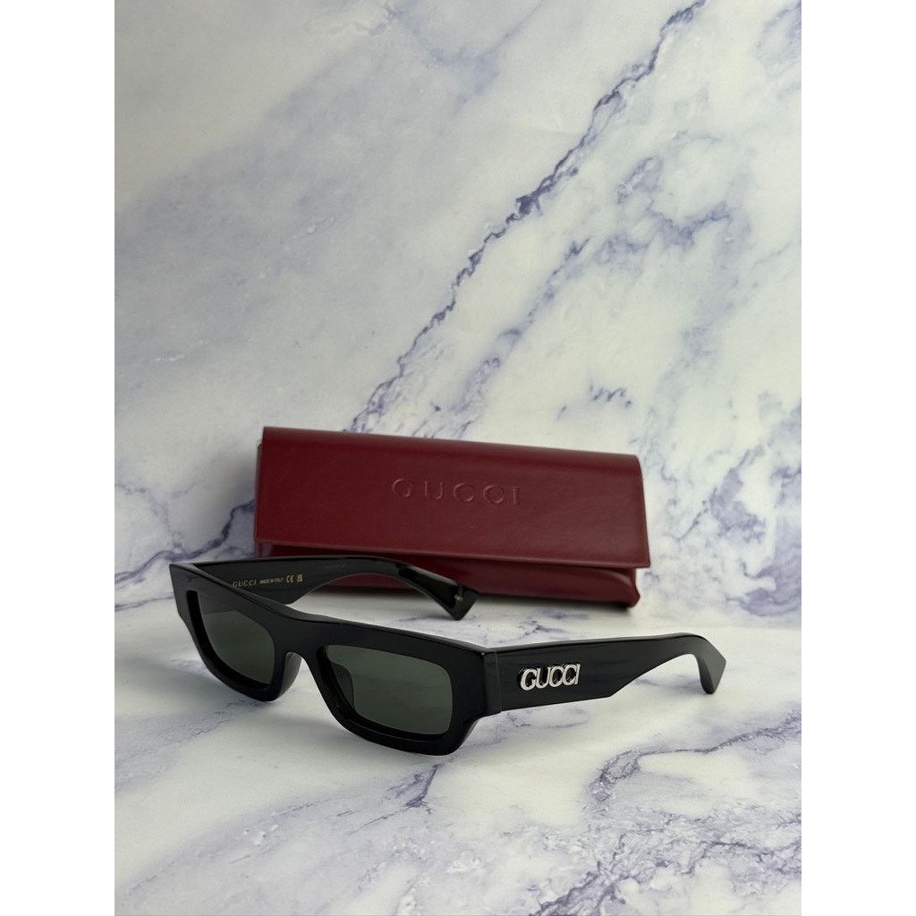 Gucci NEW Gucci GG1839S Miami Black Slim Unisex Logo Sunglasses Size ONE SIZE - 2 Thumbnail