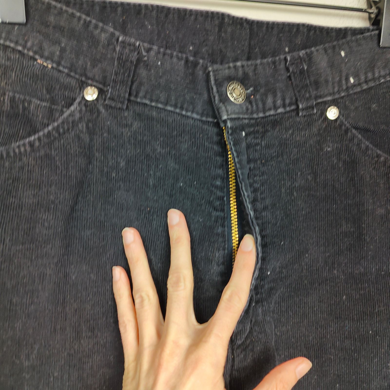 Levi's Vintage Levis Corduroy Jeans 25 Black Zip Fly High Rise Size 25" / US 0 / IT 36 - 4 Thumbnail
