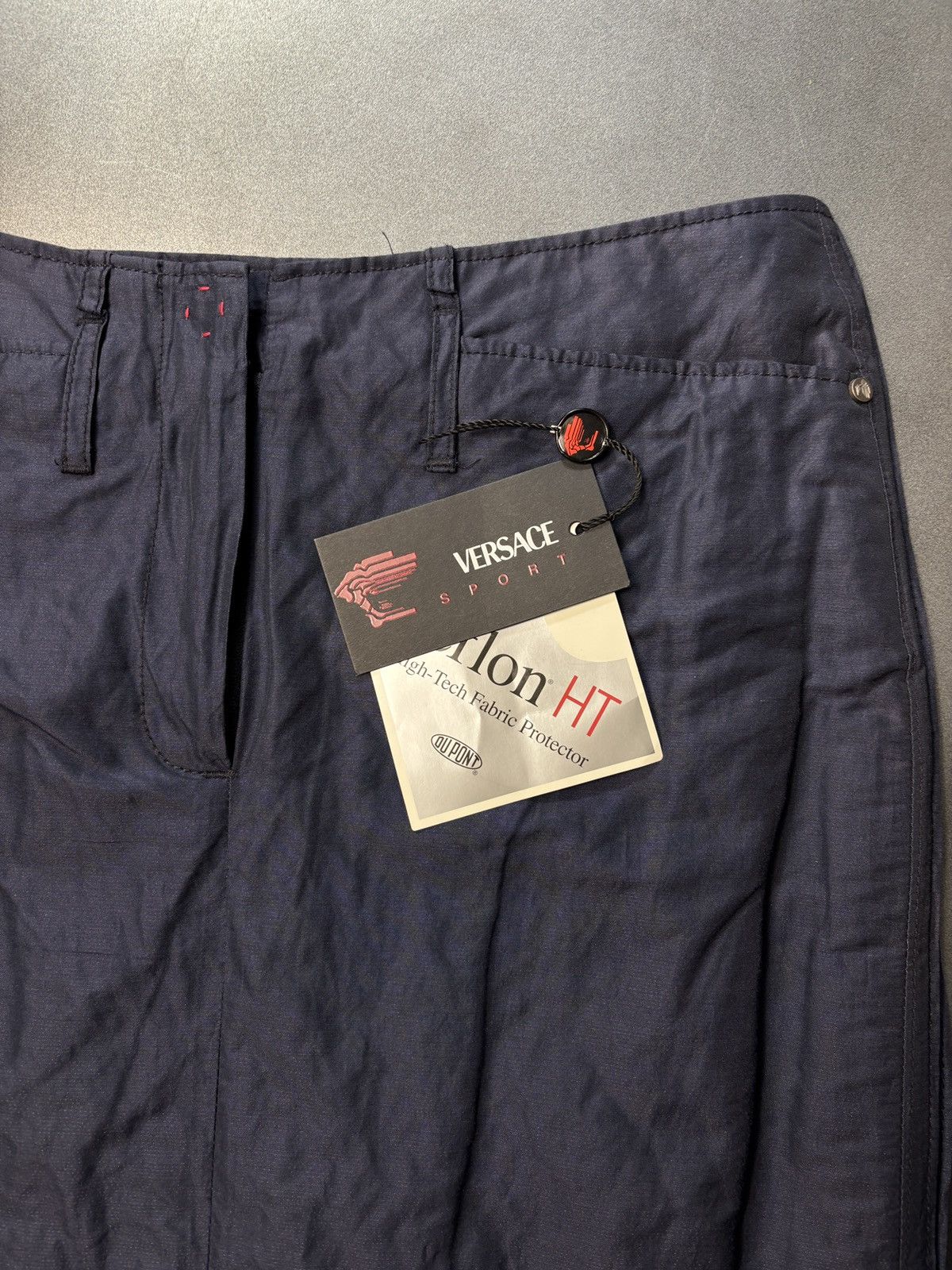 Versace × Vintage Vintage Versace Sport Skirt Nylon 2000s 1990s Deadstock Size 28" / US 6 / IT 42 - 4 Thumbnail