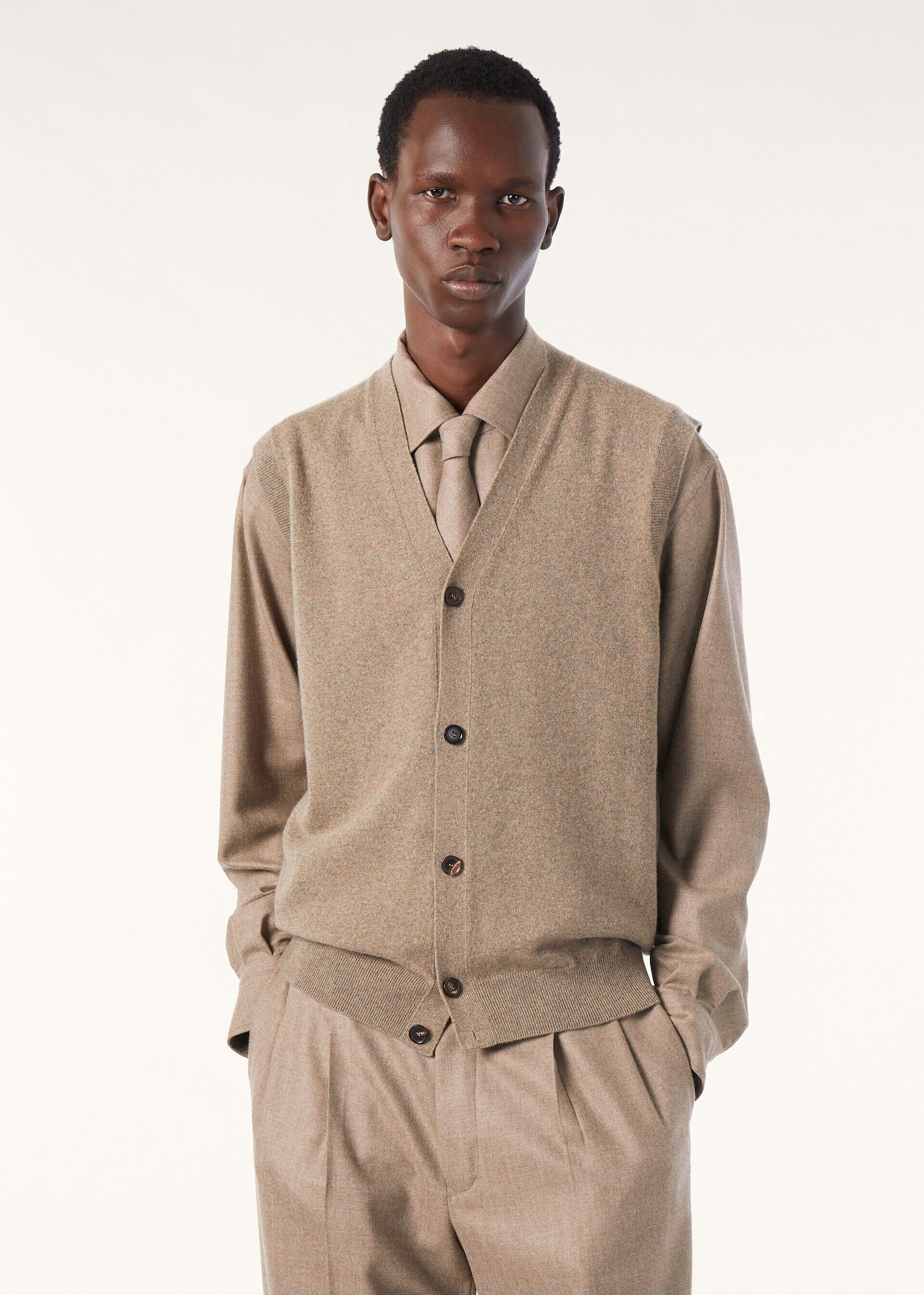 Loro Piana os11x0226 FAP6096 Classic Vest in Licorice Root Melange Size US XL / EU 56 / 4 - 4 Thumbnail