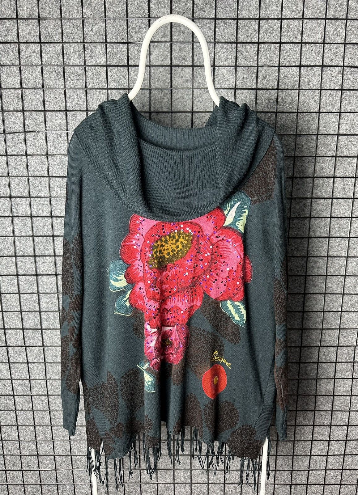 Desigual Desigual Floral Print Cowl Neck Fringe Trim Sweater Size M Size M / US 6-8 / IT 42-44 - 1 Thumbnail