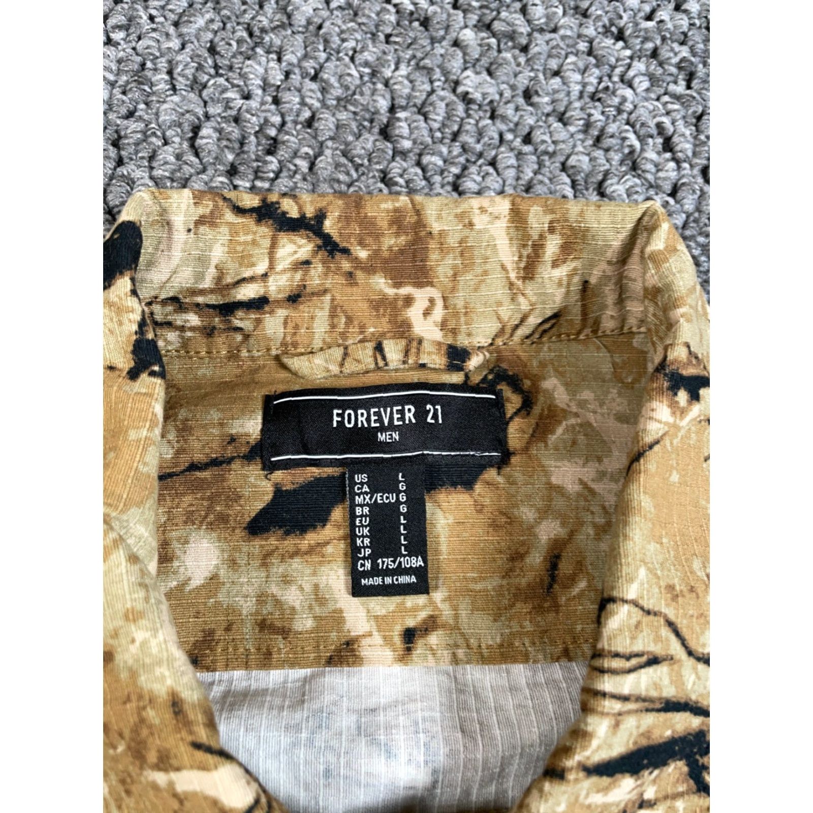 Forever 21 FOREVER 21 Shirt Adult Large Brown Camouflage Cotton Lightweight Long Sleeve Button-Up Pockets Field Mens Size US L / EU 52-54 / 3 - 3 Thumbnail