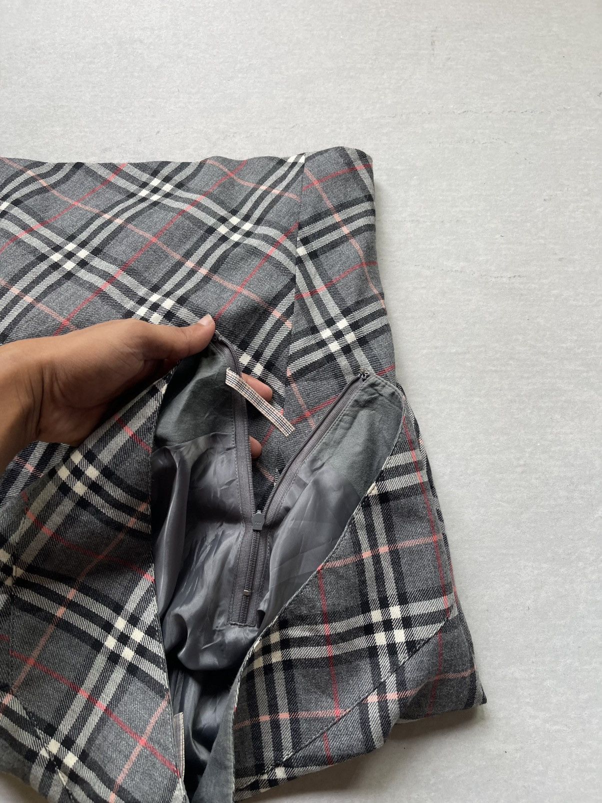 Burberry Burberry Blue Label Women's Nova Check Baggy Maxi Skirt Size 28" / US 6 / IT 42 - 7 Thumbnail