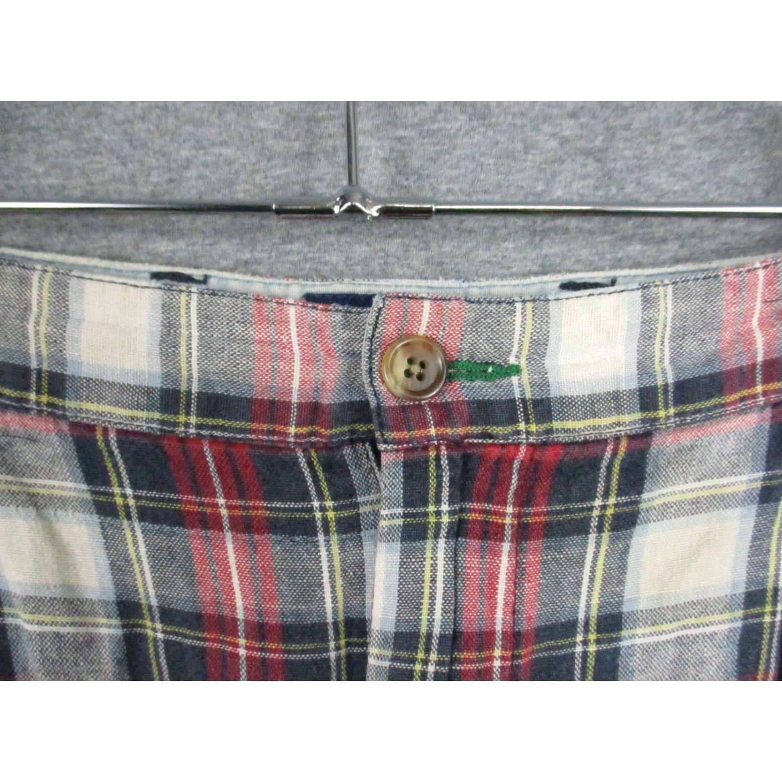 Tommy Hilfiger Tommy Hilfiger Bermuda Shorts Men's Multicolor Plaid Cotton Casual Loose Fit 36in White? Size US 36 / EU 52 - 3 Thumbnail