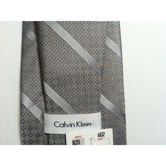 Calvin Klein CALVIN KLEIN MENS NEW GRAY 100%SILK TIE WIDTH: 3 7/8" Size ONE SIZE - 2 Thumbnail