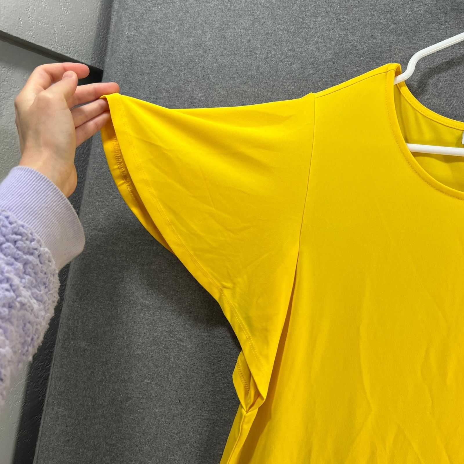 Other Susan Graver Liquid Knit Top with Short Flutter Sleeves Size M / US 6-8 / IT 42-44 - 6 Thumbnail