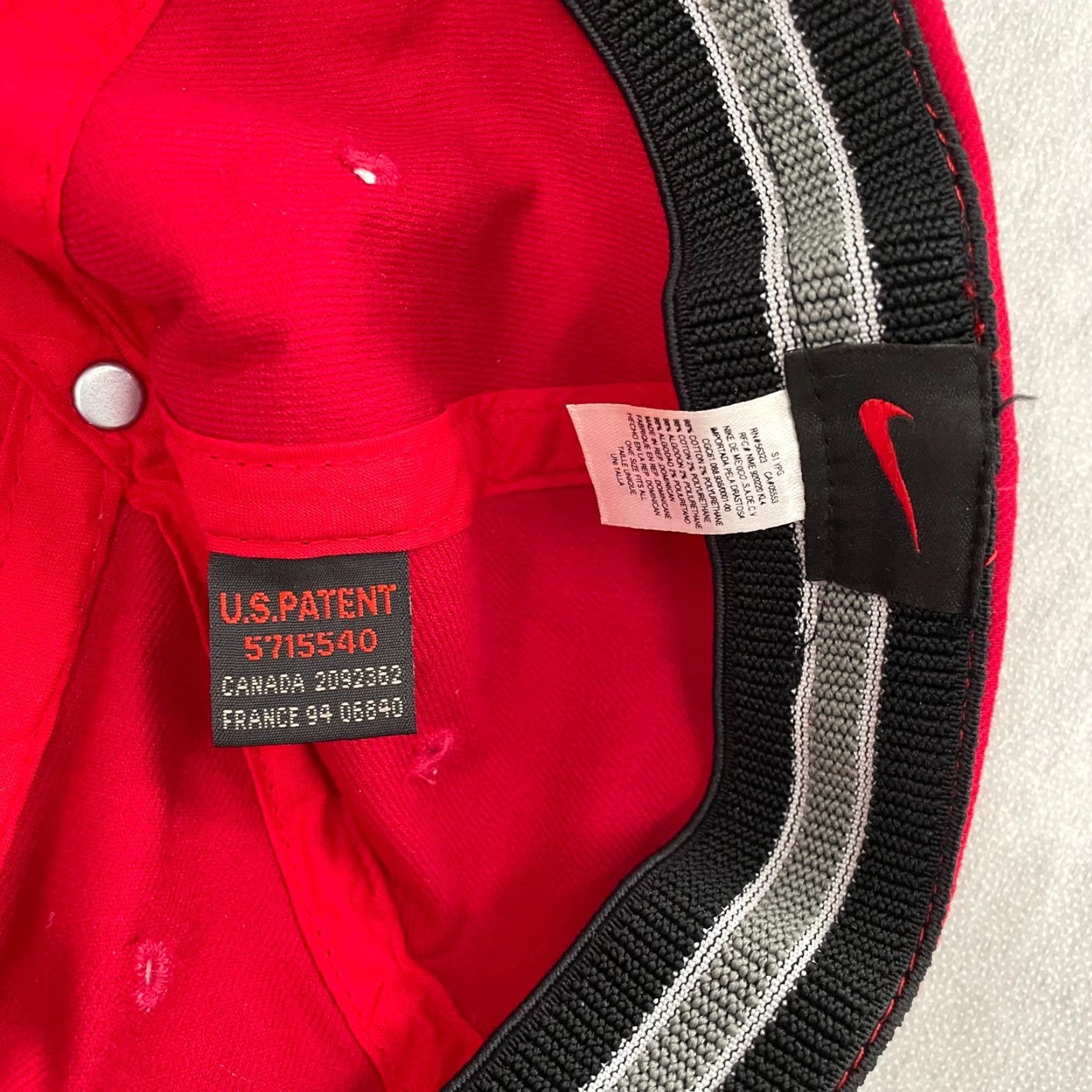 Nike VINTAGE Nike Hat Cap Adult OSFA Red Mini Swoosh Check Logo Mens Baseball Cap Shirt? Size ONE SIZE - 7 Thumbnail