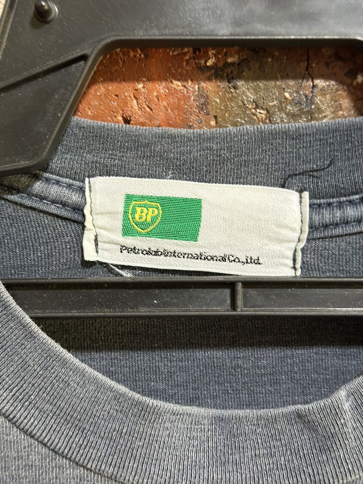 Sears Thrashed Vintage BP Petrol Faded Tee Size US XL / EU 56 / 4 - 3 Thumbnail