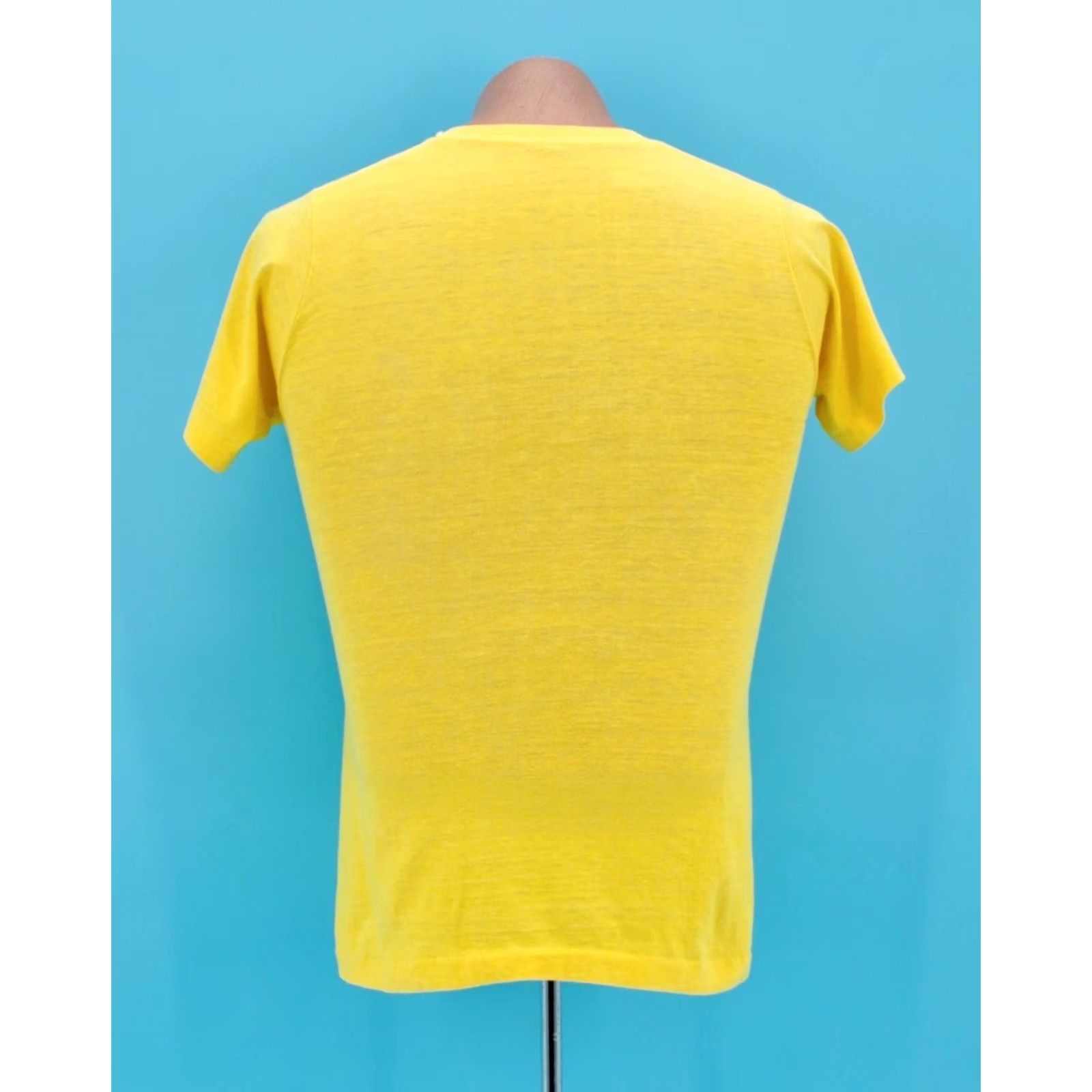 Vintage VTG Mens 70s Yellow Jethro Tull '79 Tour TShirt XS Band T-shirt 1979 BTG 70s Band T-Shirt 1979 Mens XS Yellow TShirt Size US XS / EU 42 / 0 - 3 Thumbnail
