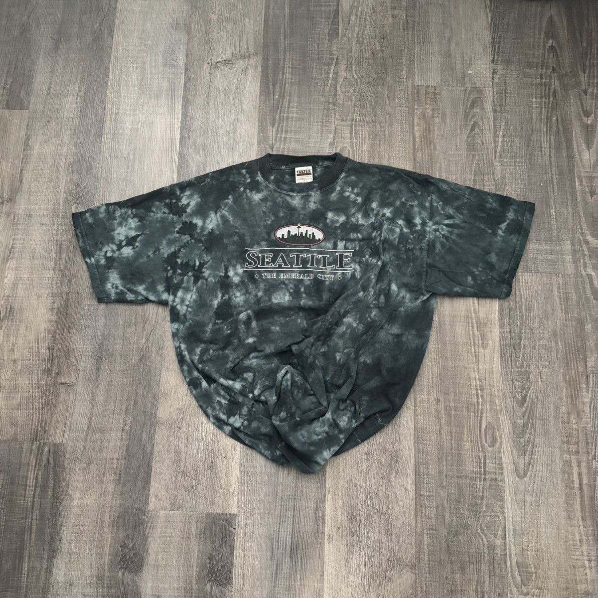 Tultex TULTEX • VNTG "Seattle" Pre-Shrunk Tee (XL) Size US XL / EU 56 / 4 - 1 Thumbnail