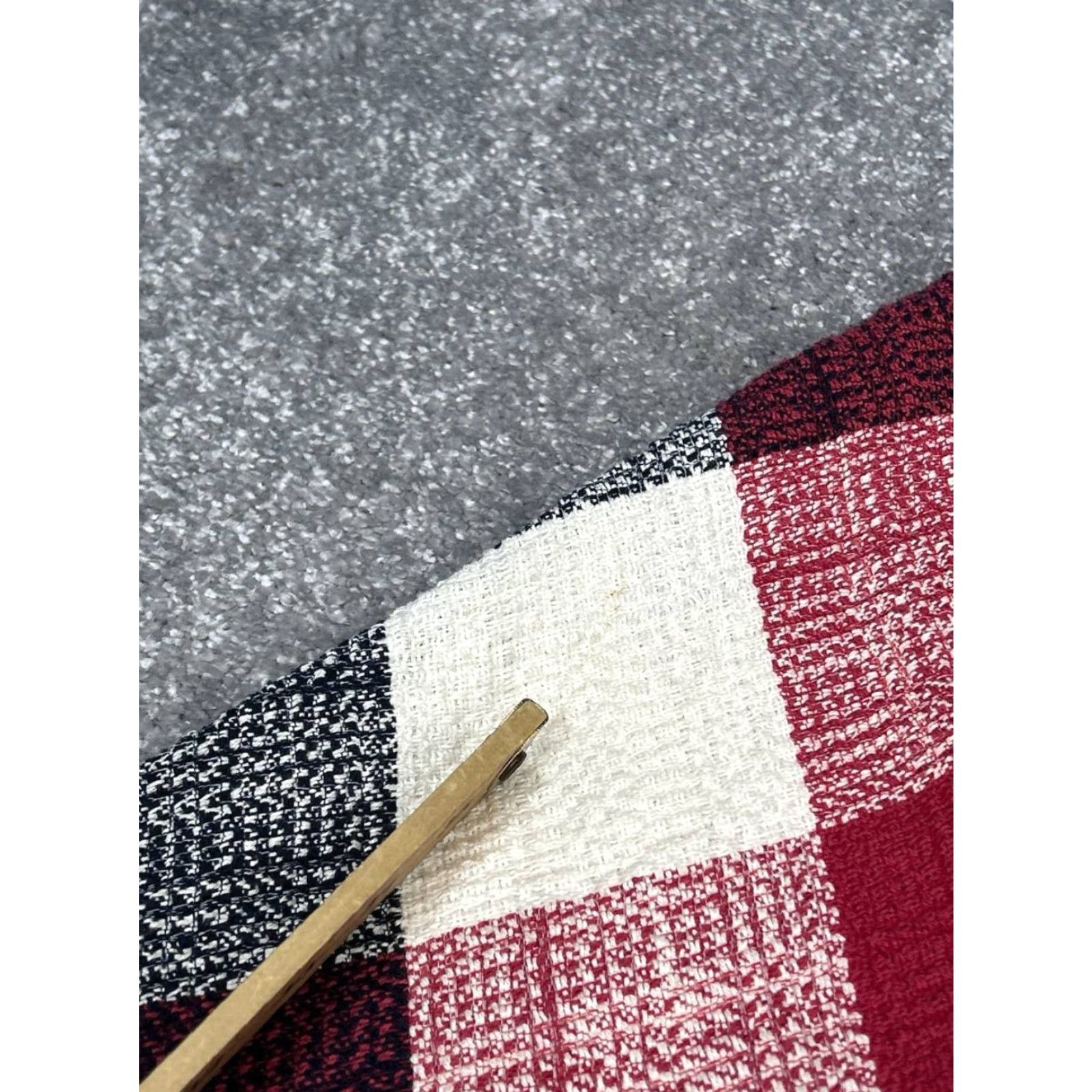 Brooks Brothers Brooks Brothers Skirt Womens 10 Plaid Red Fleece Stretch Knit Cotton Polyester Spandex Flare Knee Length Zipper Casual Travel Classic Modern Size 32" / US 10 / IT 46 - 6 Thumbnail
