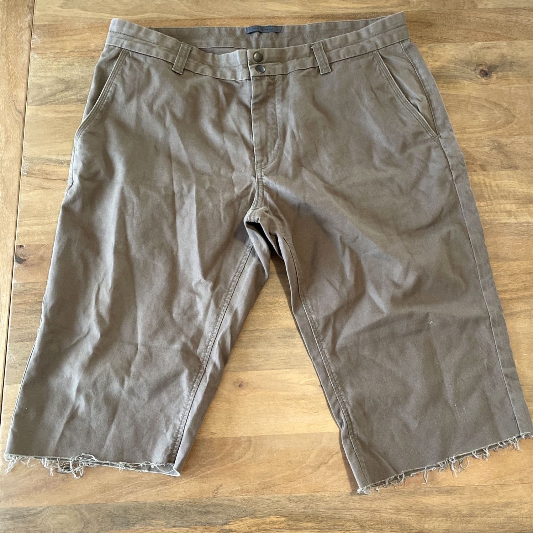 John Varvatos john varvatos Men’s Brown Casual Khaki Shorts Flat Front Pockets Raw Hem Size 54 Size US 38 / EU 54 - 2 Thumbnail