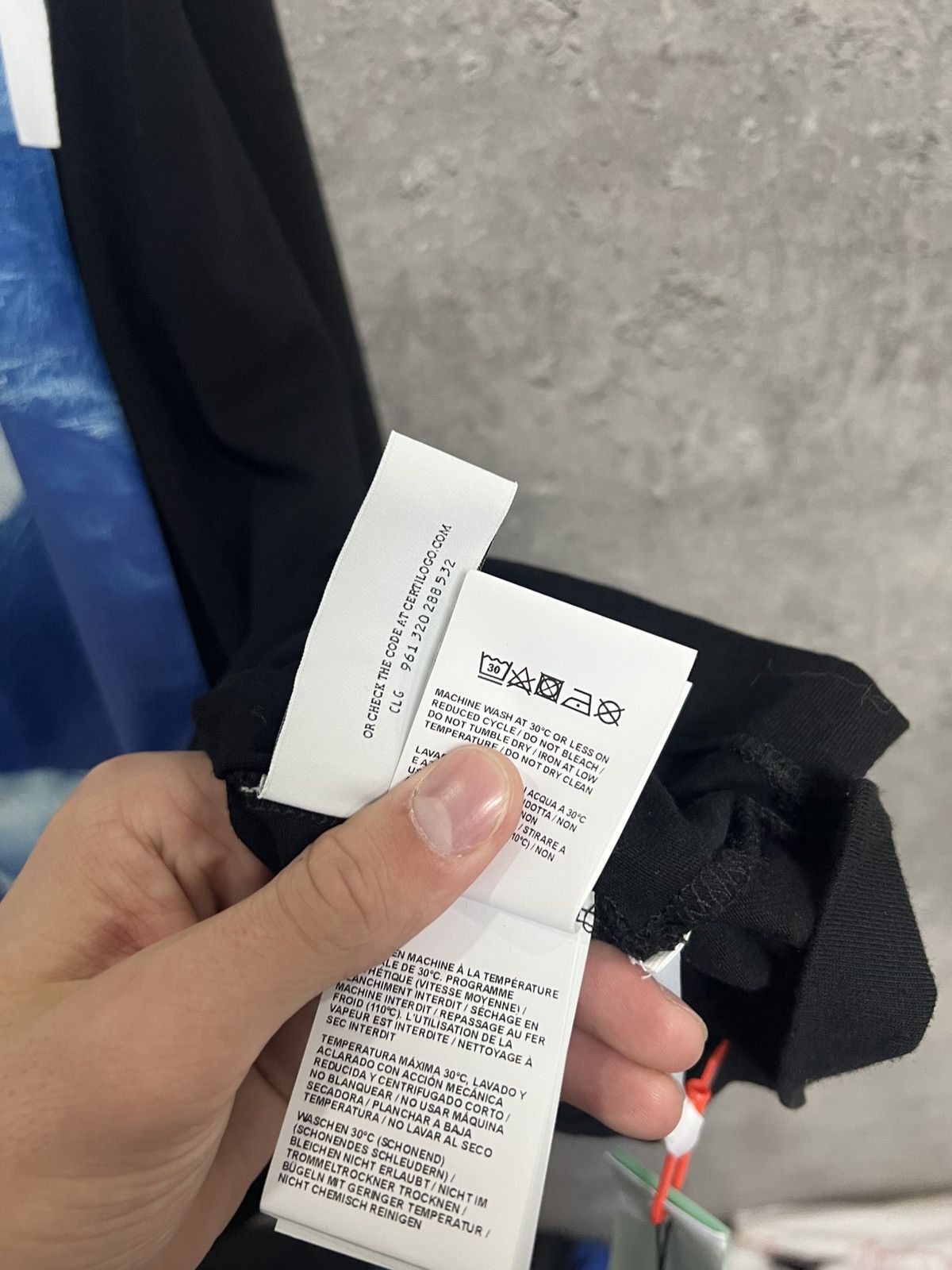 Off-White OFF-WHITE LONG SLEEVE MONA LISA TEE Size US XL / EU 56 / 4 - 11 Thumbnail