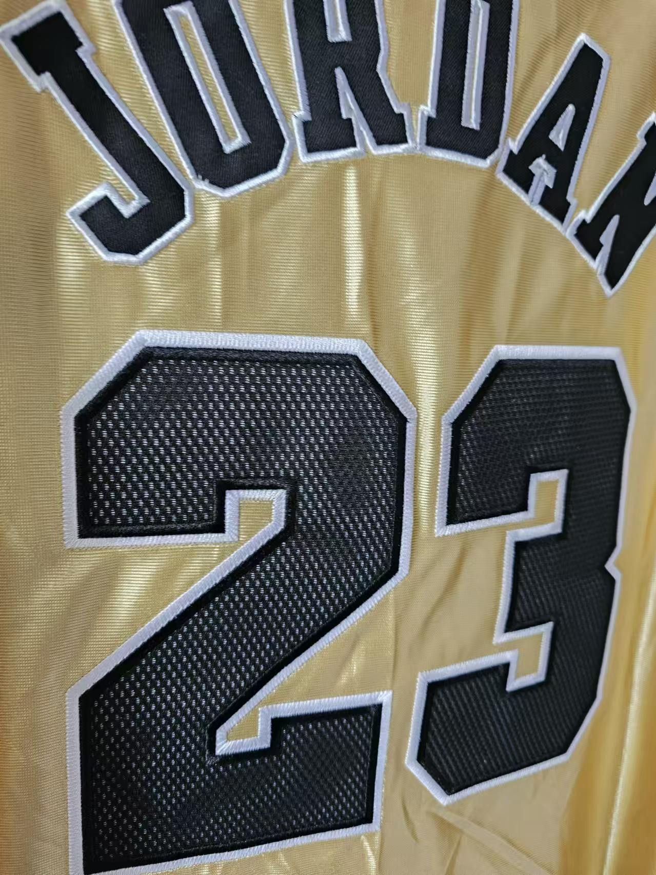 NBA 1997 98 Chicago Bulls #23 Michael Jordan Jersey Gold Size US M / EU 48-50 / 2 - 3 Thumbnail