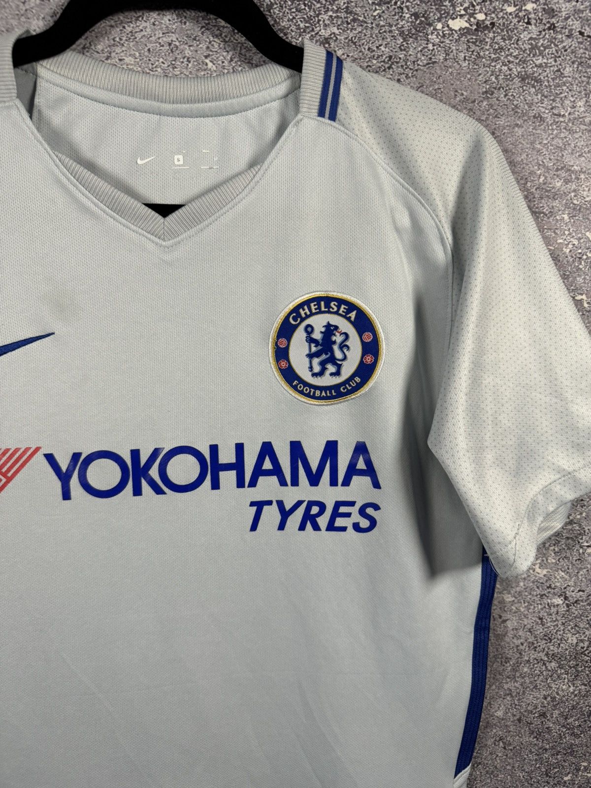 Chelsea Soccer Vintage Chelsea 2017/18 Away Nike Jersey Blokcore Small Size US S / EU 44-46 / 1 - 5 Thumbnail