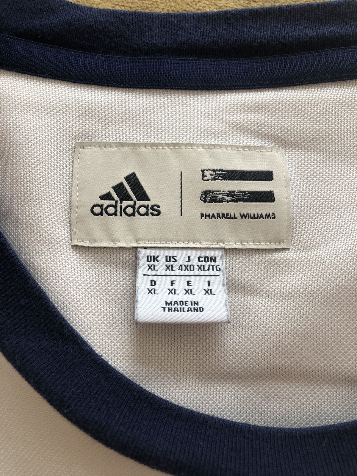 Adidas ADIDAS PHARRELL WILLIAMS RARE VINTAGE TEE SHIRT Size US XL / EU 56 / 4 - 2 Thumbnail