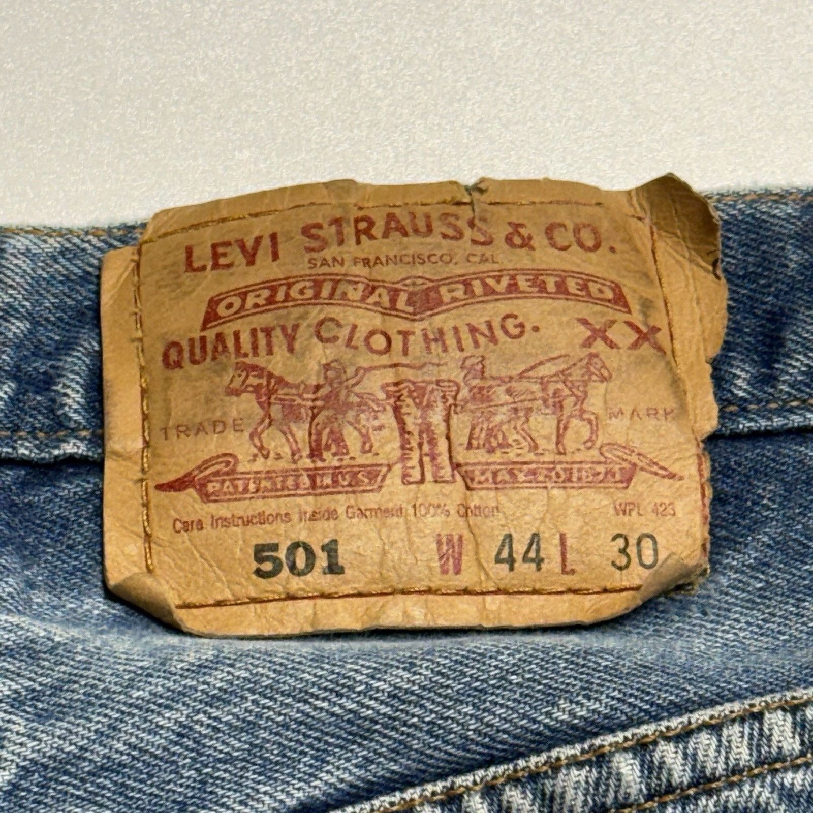 Levi's Vintage Levis 501 Jeans Mens 44x30 (40x27) Faded Blue USA Size US 44 / EU 60 - 11 Thumbnail