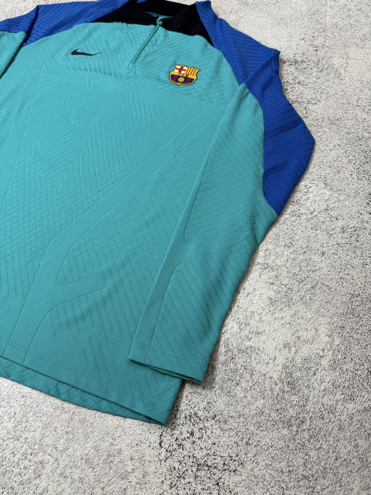 Nike Nike FC Barcelona 2022-23 Strike Elite ADV Drill Top Shirt Size US XL / EU 56 / 4 - 4 Thumbnail